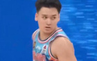 伊力福拉提25分3板1斷，12中9，三分6中4。